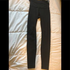 Lululemon Wunder Under HR tight(OFFERS WELCOME♥️)
